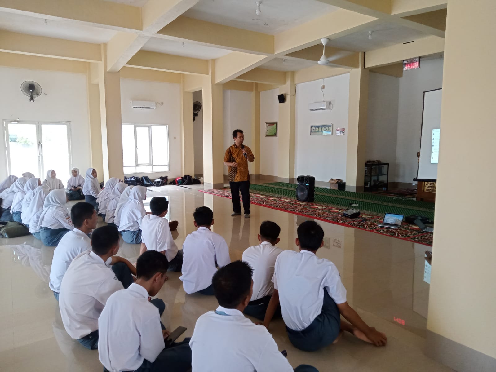 ITH Gelar Sosialisasi dan Promosi SNPMB, Visitasi Sekolah Disambut Baik 